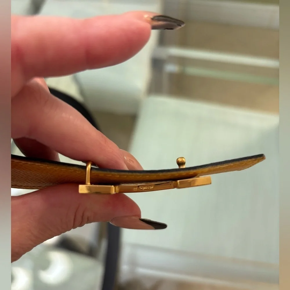 Authentic HERMÈS Jaune/Navy D'or Epsom Constance Reversible H Belt -Size 70